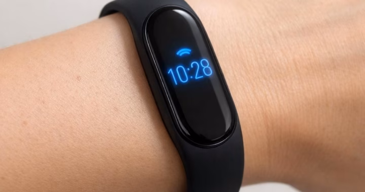 Fitness Band Meets Wearable Tech: Google’s Fitbit Comeback